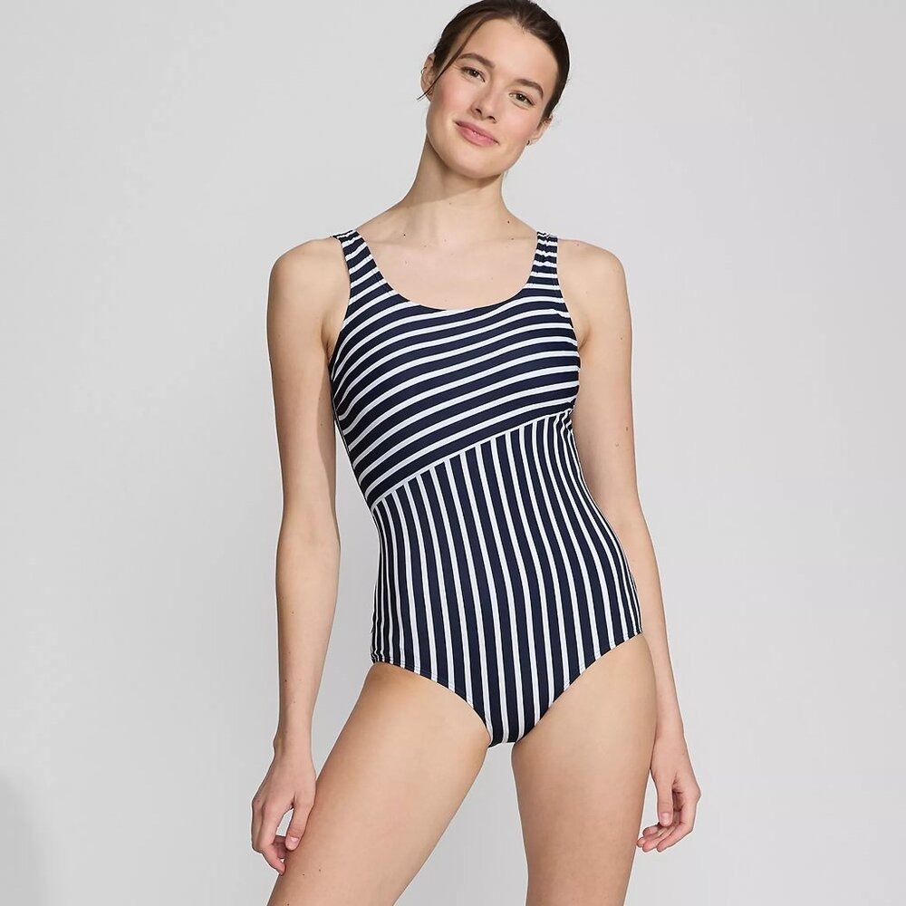 Lands' End Scoop Neck Tugless Sporty One-Piece Swimsuit Women's Size 18 New Nwot